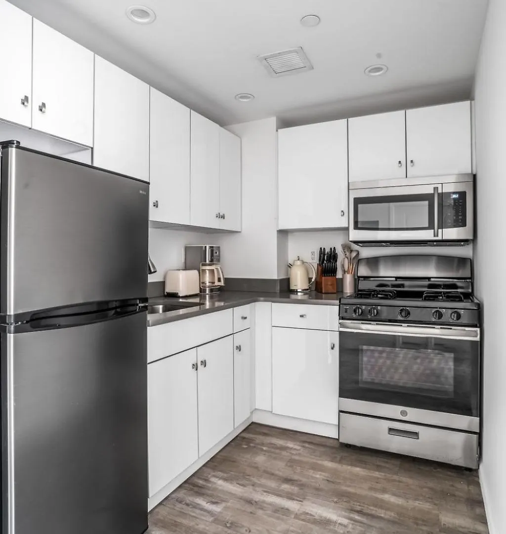 Modern 2-Br With Southern Views New York Appartement